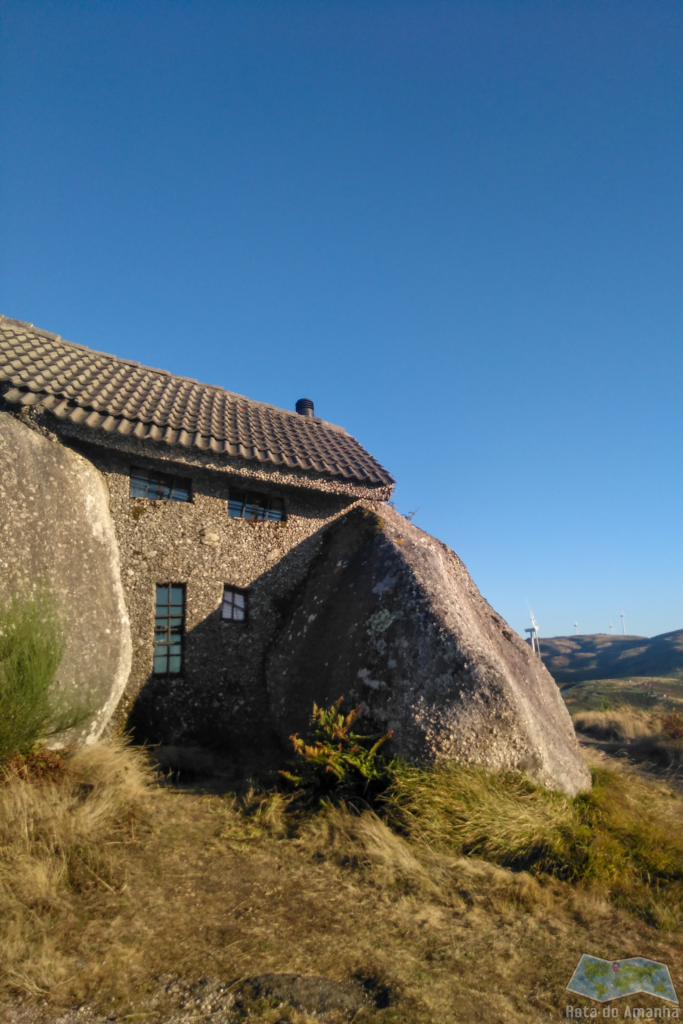 Casa do Penedo